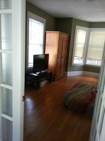 Building Photo - 3.0 bedroom in Somerville Massachusetts 02143