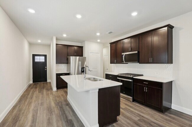 Building Photo - 519 Willet Dr