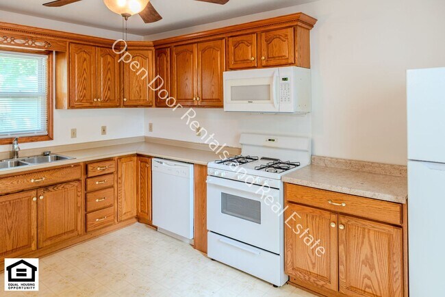 Building Photo - 3112 Thompson Ave