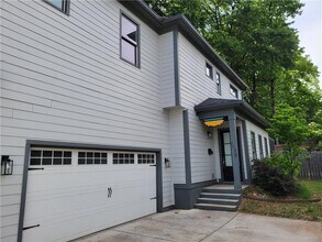 Building Photo - 712 Glenwood Ave SE