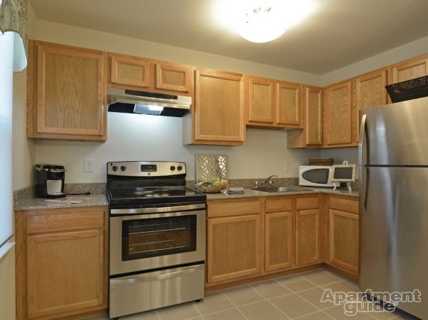 Building Photo - Deerfield-Westerlea Park Apartments