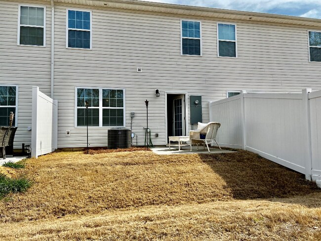 Building Photo - 6009 Guildford Hill Ln