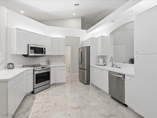 Building Photo - 5967 Sand Wedge Ln