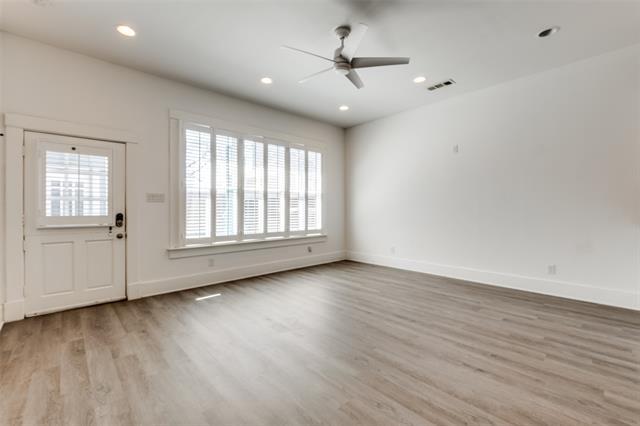 Building Photo - 832 Melba St