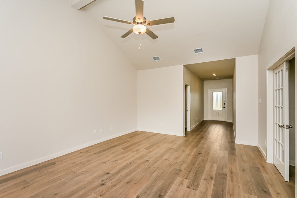 Building Photo - 1513 Harvester Dr
