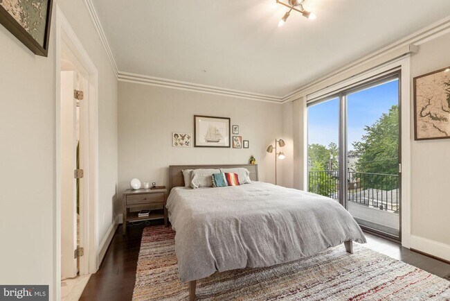 Building Photo - 4527 Georgia Ave NW