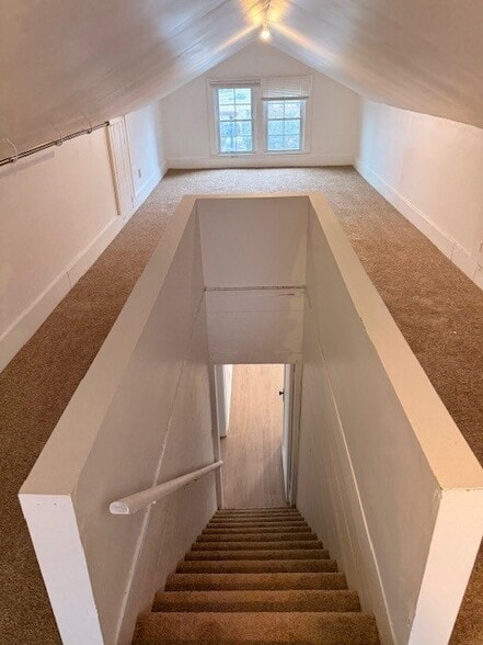 Building Photo - 11832 Simcoe St