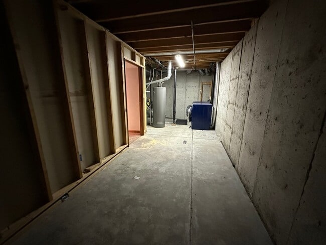 Building Photo - 10606 Kipling Way