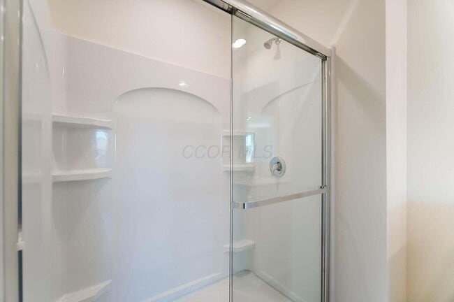 Building Photo - 852 Sunny Vale Dr