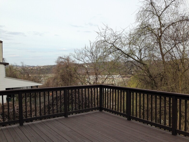 Building Photo - 3213 Josephine St