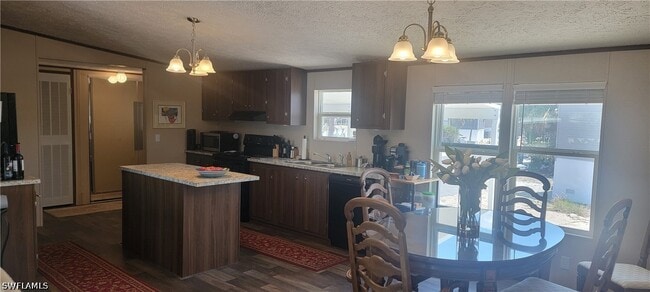 Building Photo - 4709 Kon Tiki Ln