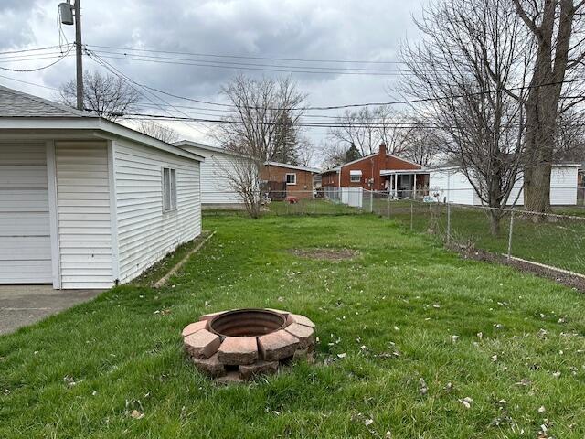 Building Photo - 18547 Hillcrest St