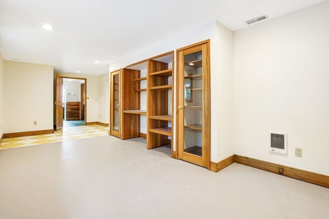 Building Photo - 22nd St Duplex - VPM295T-3