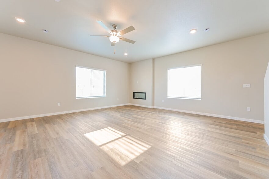 Building Photo - 7412 Poudre St
