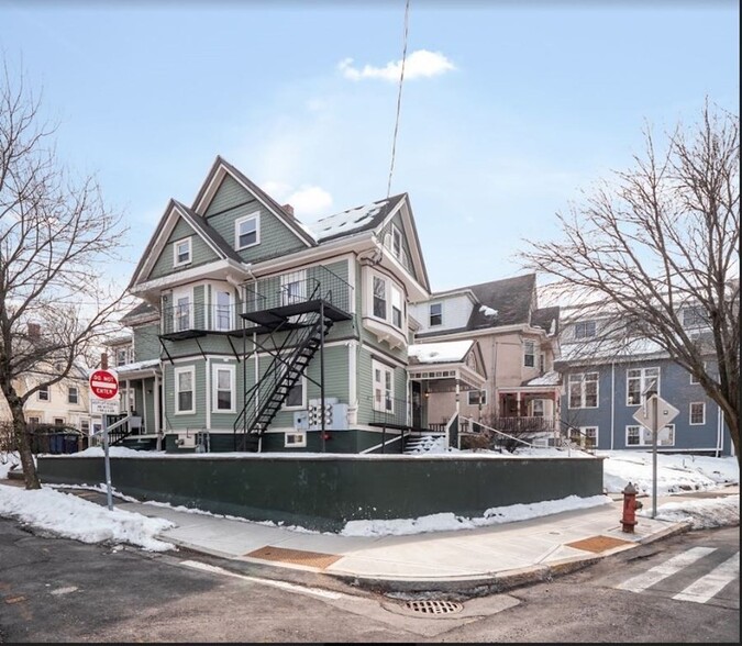 Building Photo - 103 College Ave