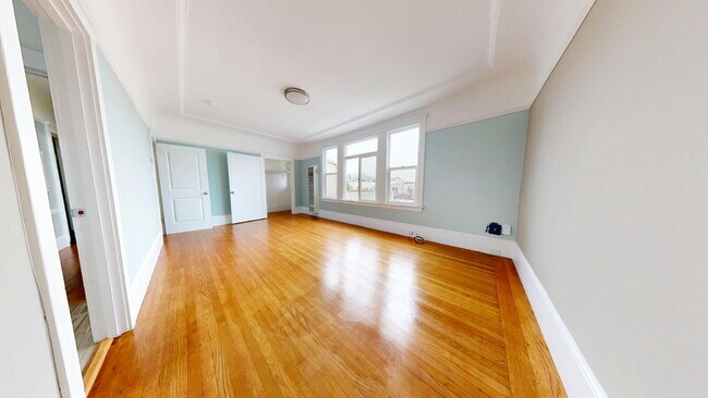 Primary Photo - 241 Brighton Ave