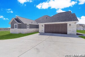 Building Photo - 157 Summer Mdw Dr