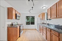 Building Photo - ALK - 1820 Sylvan Highlands Triplex