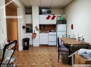 Building Photo - Great 2 Bed Close to BU and Green Line!