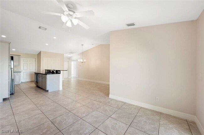 Building Photo - 4208 SW 7th Pl