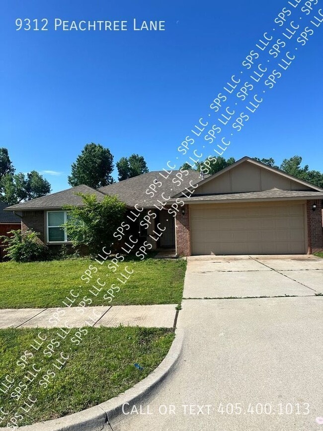 Building Photo - 9312 Peachtree Ln