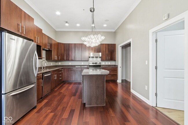 Building Photo - 141 S Meridian St