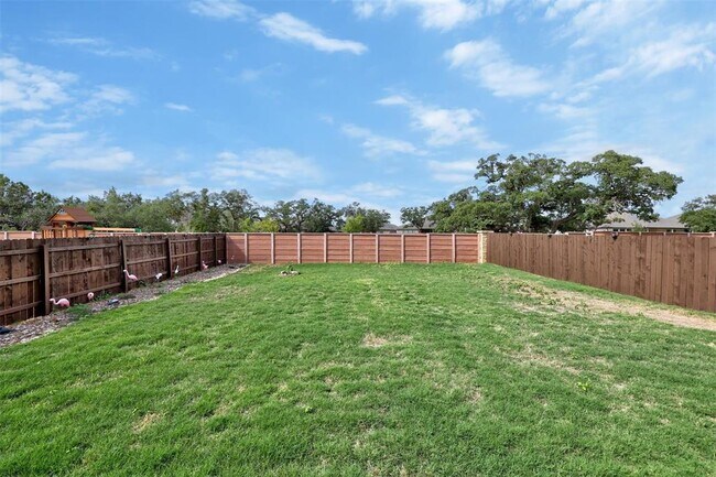 Building Photo - 2041 Centerline Ln