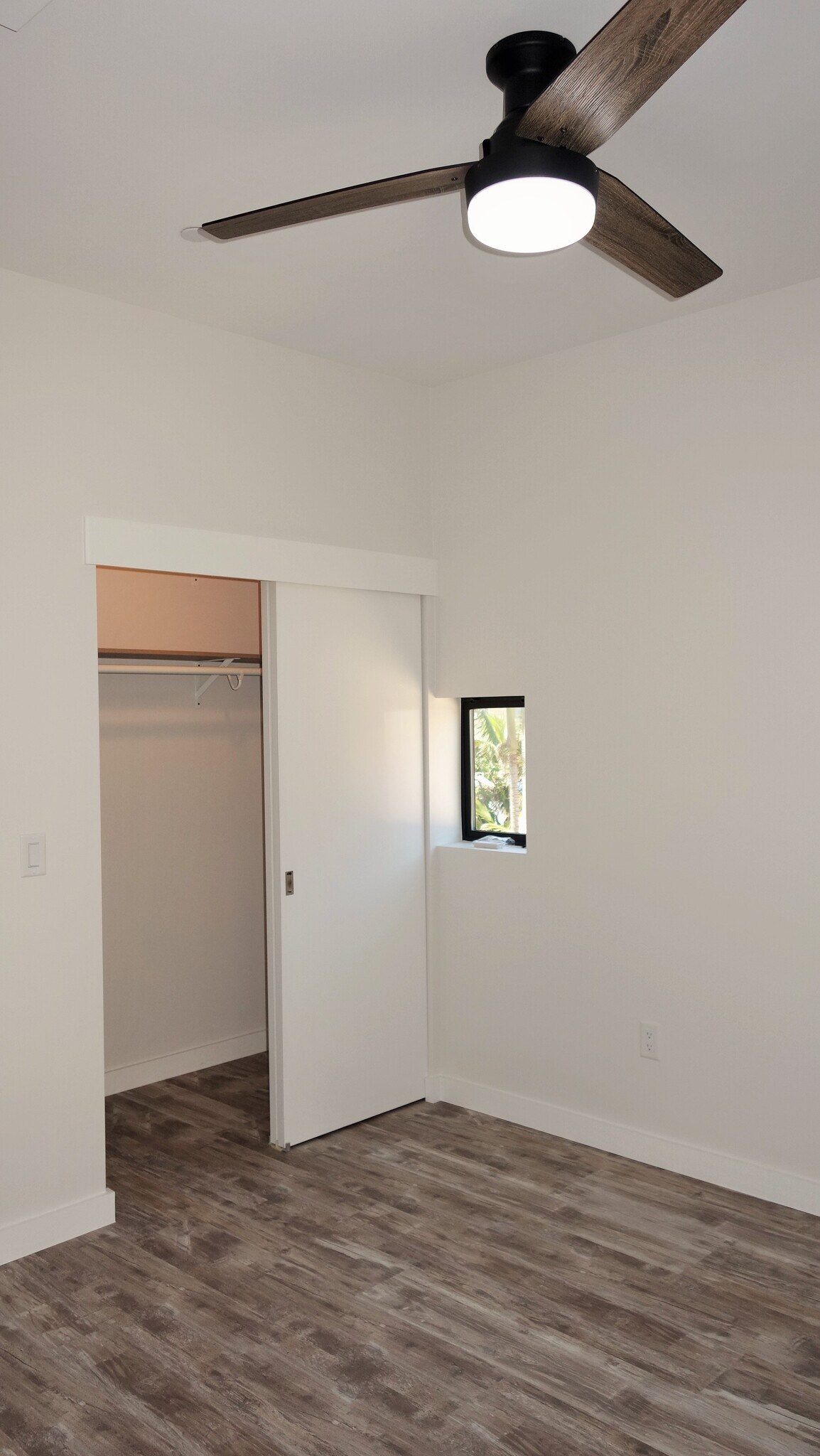 Building Photo - 1667 Donax Ave