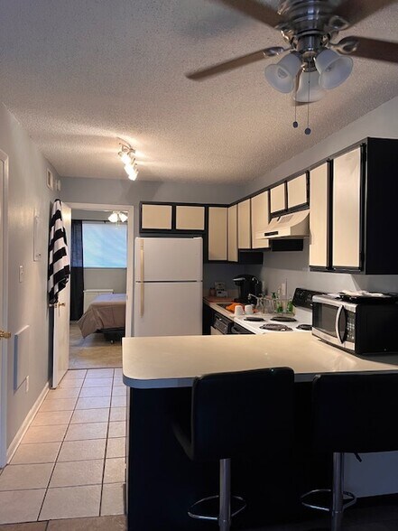 Primary Photo - 253 Hayden Rd