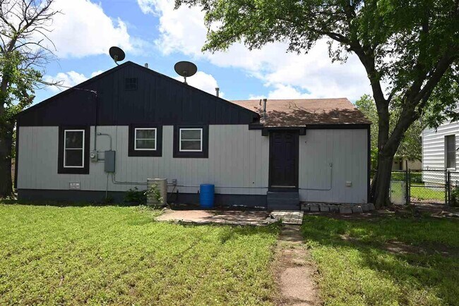 Building Photo - 4355 Boren Ave