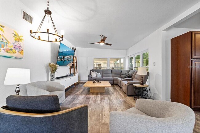 Building Photo - 808 Malone Dr