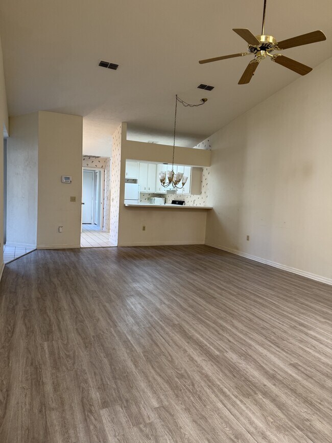 Building Photo - 3709 NW 58th Pl