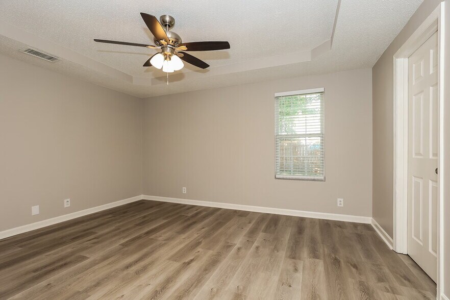 Building Photo - 2728 Painted Pony Dr