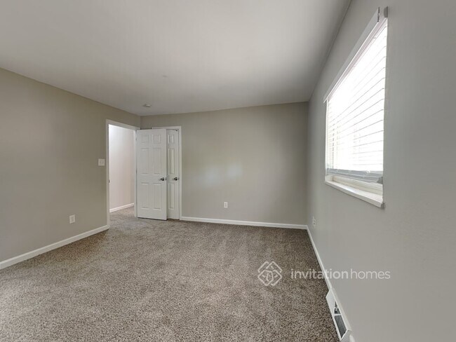 Building Photo - 3345 E 128th Pl