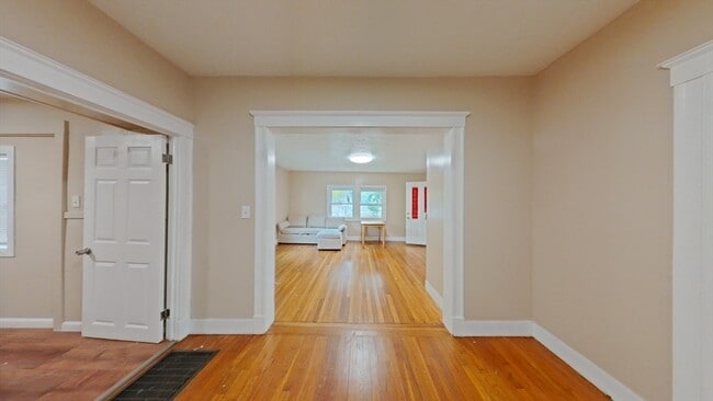 Building Photo - 74 Holbrook Rd