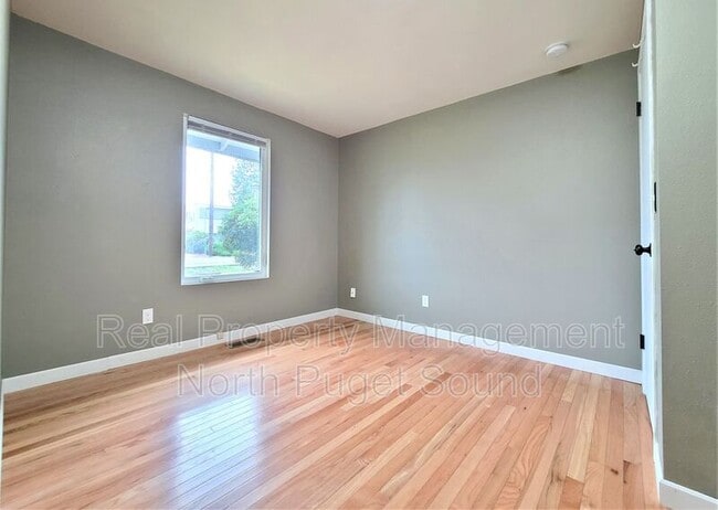 Building Photo - 7914 44th Ave W