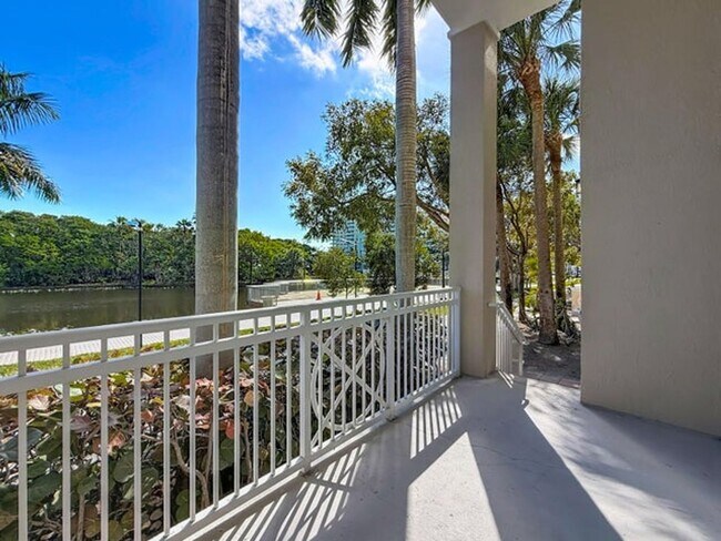 Building Photo - 450 N Federal Hwy