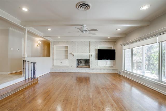 Building Photo - 2400 Winton Terrace W