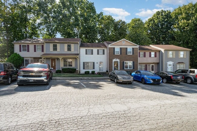 Building Photo - 311 E Montcastle Dr