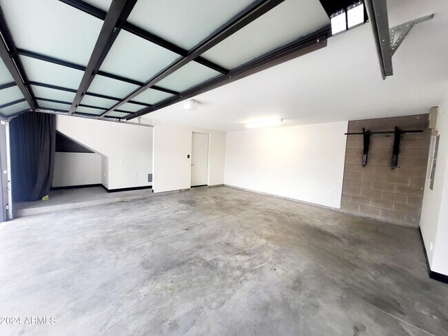 Building Photo - 4507 N 12th St