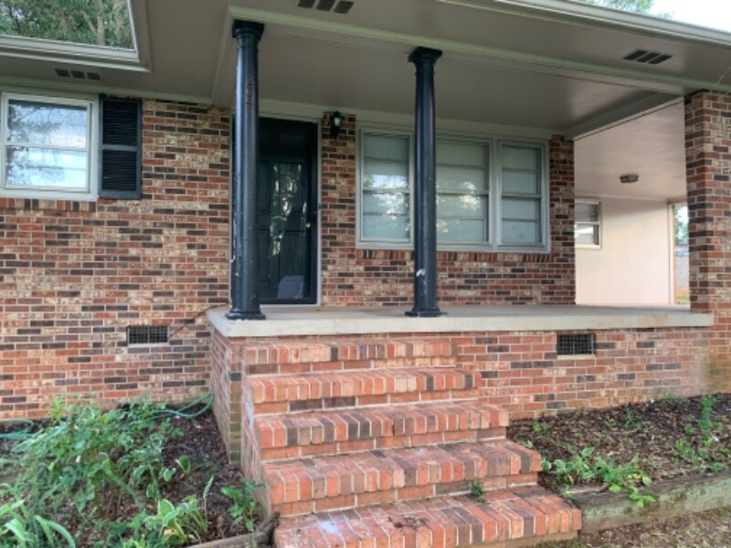 Building Photo - 209 Polaris St