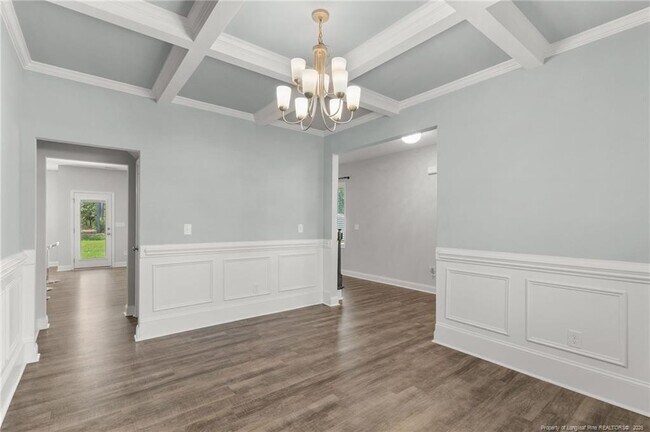 Building Photo - 153 Nairn St