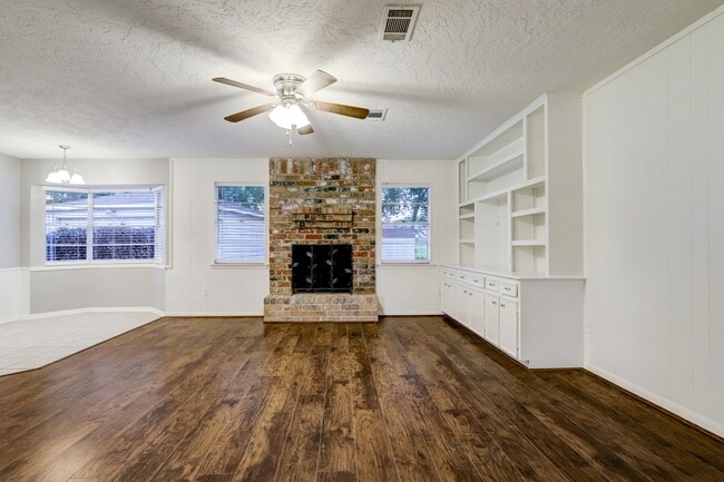 Building Photo - 12346 Huntington Venture Dr