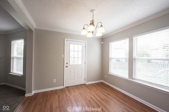 Building Photo - 7623 Hollow Reed Ct