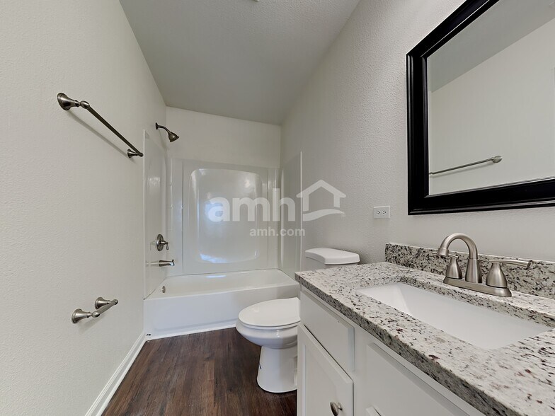 Building Photo - 1503 Pencross Ln