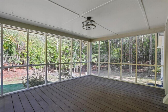 Building Photo - 4684 Ben Hill Dr