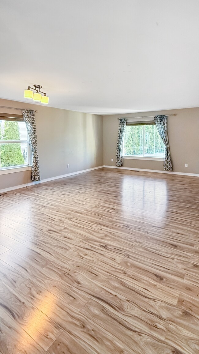 Building Photo - 23223 SE 262nd Ct