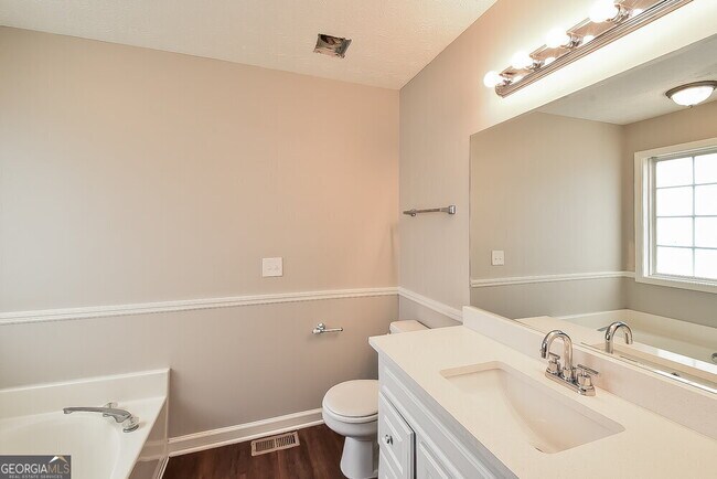 Building Photo - 265 Pine Needle Trail