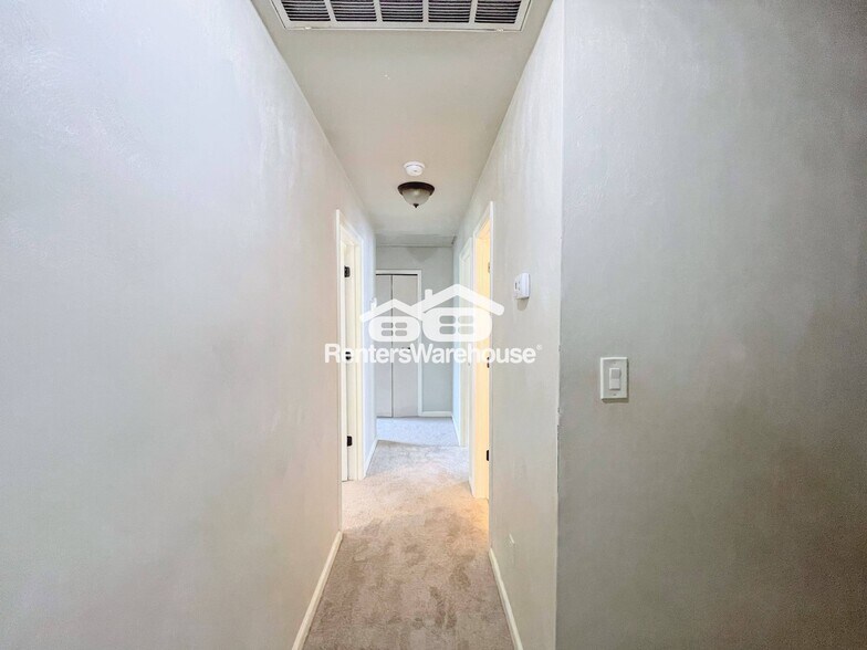 Building Photo - 1506 Raven St