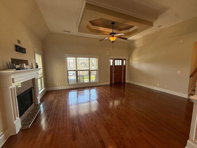 Building Photo - Elegant 3-Bedroom Home in Gated Seven Lakes with Community Pool